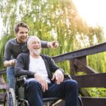 Pflegende Angehörige entlasten – Welche Unterstützung gibt es?